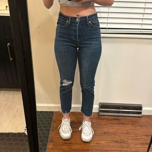 Levi’s wedgie straight Jean 27